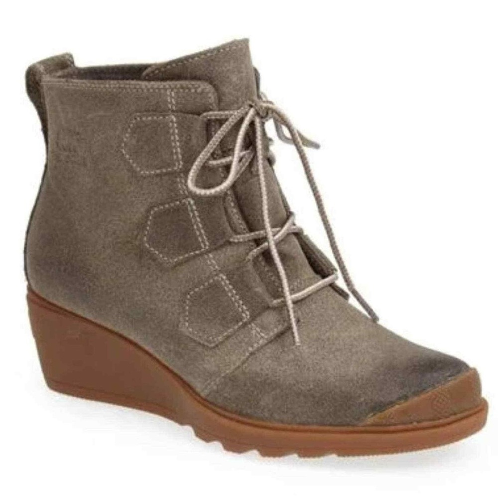 Sorel Toronto waterproof lace up wedge boots